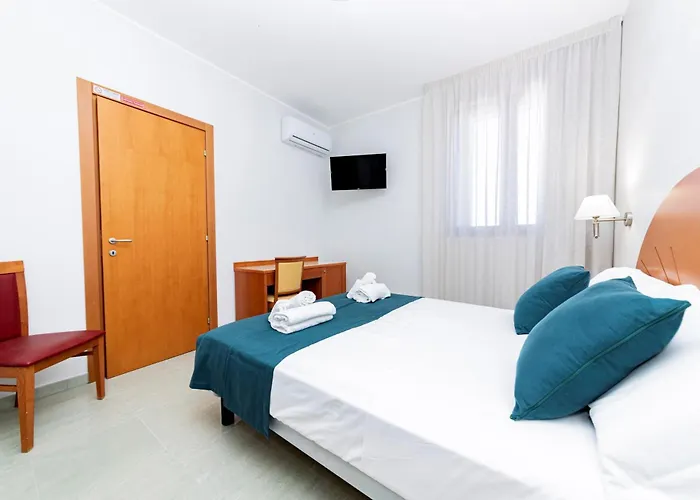 Alba Hotel Torre Lapillo