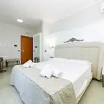 Alba Hotel 4*