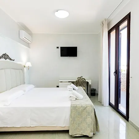 Hotel Alba Torre Lapillo
