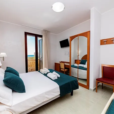 Hotel Alba Torre Lapillo