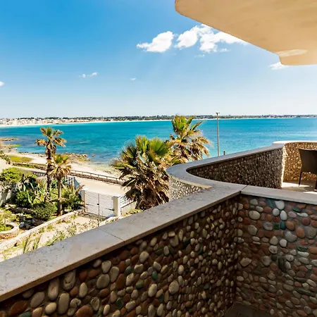 Alba Hotel Torre Lapillo